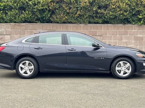Used 2023 Chevrolet Malibu LT FWD image 3