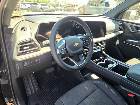New 2026 Chevrolet Traverse LT w/ Driver Confidence Package FWD image 19
