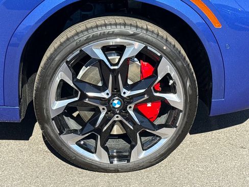 New 2026 BMW X2 xDrive28i w/ Technology Package AWD/4WD image 7
