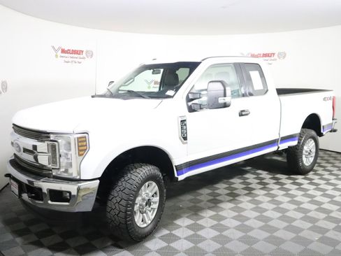 Used 2018 Ford F350 XLT w/ XLT Value Package image 13