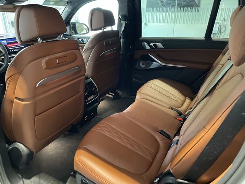 Certified 2025 BMW X7 M60i w/ Climate Comfort Package image 42