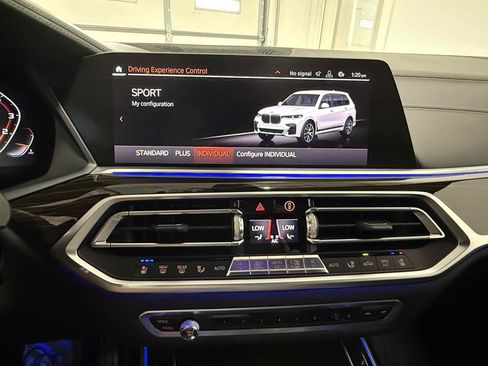 Used 2020 BMW X7 M50i w/ Executive Package AWD/4WD image 71