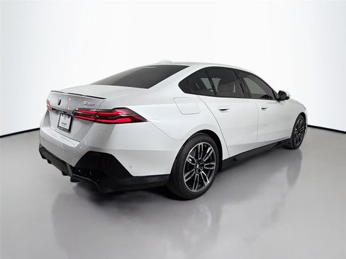 New 2026 BMW 530i w/ M Sport Package RWD image 6