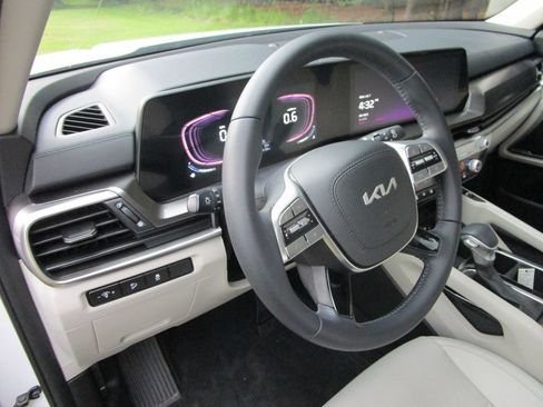 Used 2024 Kia Telluride S w/ S Sunroof Package AWD/4WD image 29