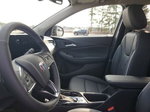 New 2026 Buick Encore GX Avenir image 15