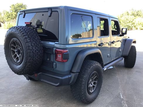 Used 2024 Jeep Wrangler Unlimited Rubicon w/ Technology Group AWD/4WD image 5