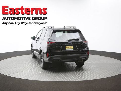 Used 2025 Subaru Forester Premium AWD/4WD image 38