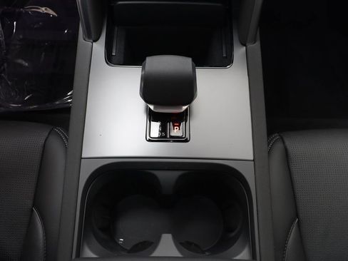 New 2026 Land Rover Discovery Sport Landmark AWD/4WD image 14