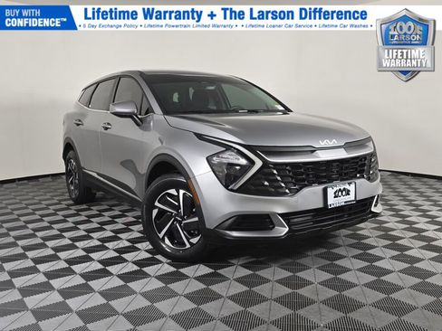 Used 2023 Kia Sportage LX image 1