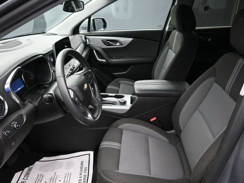 Used 2025 Chevrolet Blazer LT FWD image 11
