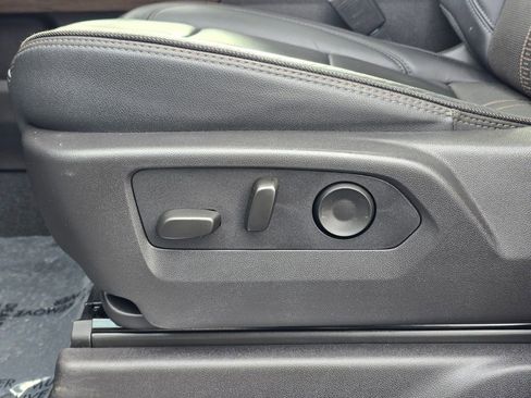 Used 2024 Chevrolet Silverado 1500 High Country w/ High Country Premium Package image 22