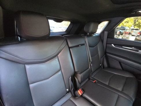 Used 2021 Cadillac XT5 Premium Luxury image 14