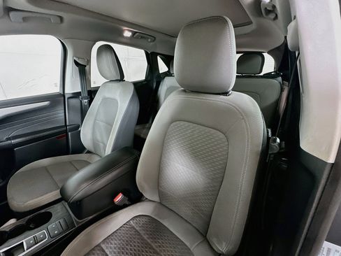 Used 2022 Ford Escape SE w/ SE Sport Appearance Package AWD/4WD image 20