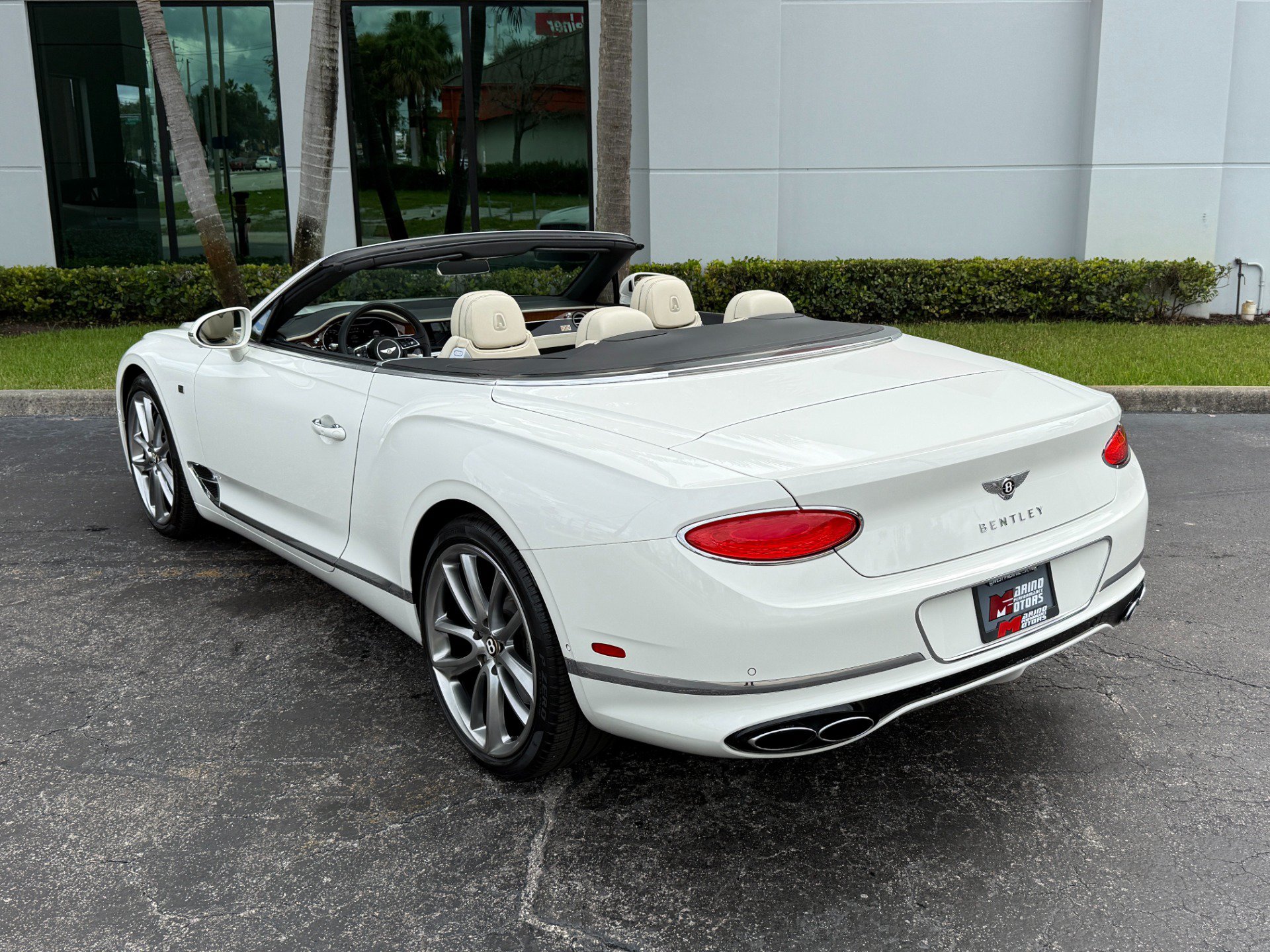 Used 2020 Bentley Continental GT AWD/4WD image 26