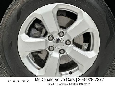 Used 2018 Jeep Compass Latitude w/ Safe & Security Group AWD/4WD image 10