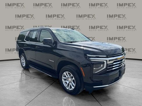 Used 2025 Chevrolet Tahoe LT AWD/4WD image 7