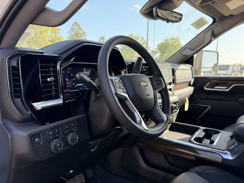 New 2026 Chevrolet Silverado 3500 LT w/ All Star Edition AWD/4WD image 15
