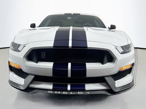 Used 2019 Ford Mustang Shelby GT350 w/ Technology Package RWD image 2