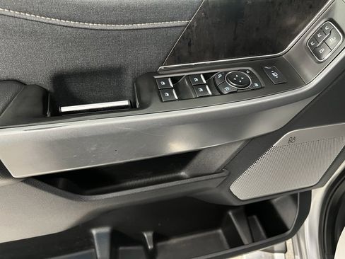 Used 2024 Ford F350 Lariat image 28