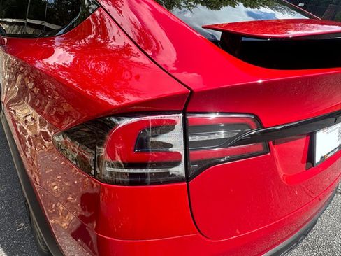 Used 2022 Tesla Model X image 20