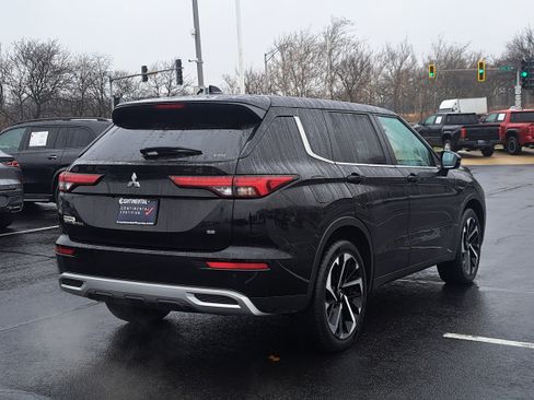 Used 2024 Mitsubishi Outlander SE image 5