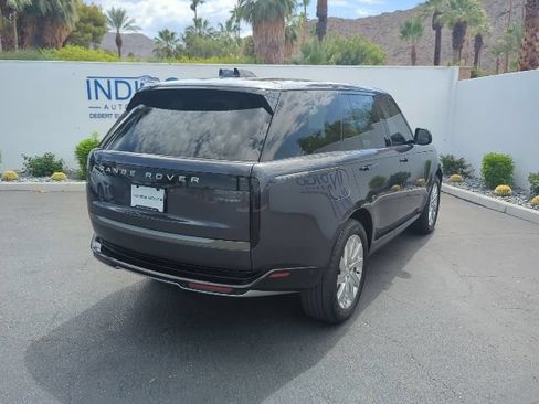 Used 2024 Land Rover Range Rover SE AWD/4WD image 5