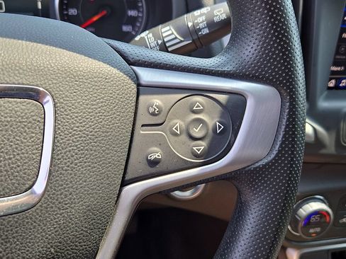 Used 2024 GMC Terrain SLE w/ Driver Convenience Package FWD image 21