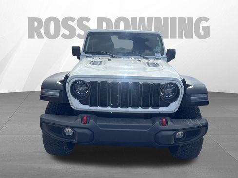 Used 2024 Jeep Wrangler Unlimited Rubicon w/ Convenience Group AWD/4WD image 2