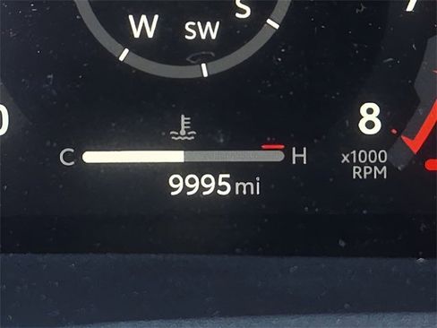 Used 2024 Toyota Tacoma TRD Sport w/ TRD Sport Upgrade Package image 26