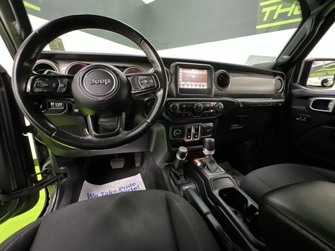 Used 2020 Jeep Wrangler Sport AWD/4WD image 18