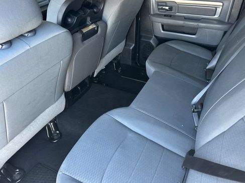 Used 2019 RAM 1500 Classic SLT AWD/4WD image 14