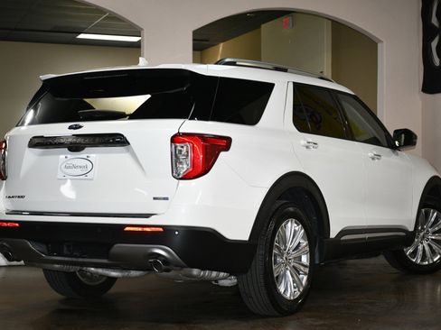 Used 2020 Ford Explorer Limited w/ Class III Trailer Tow Package image 5