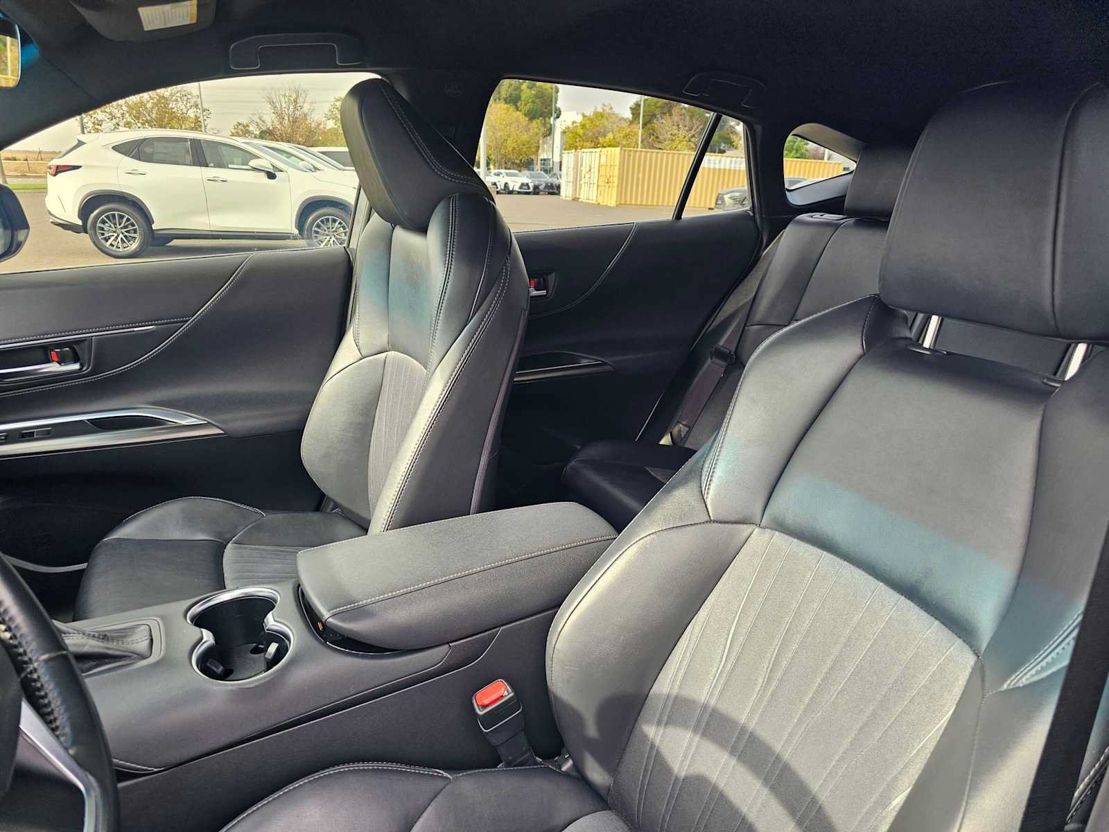 Used 2021 Toyota Venza XLE w/ Carpet Mat Package (TMS) AWD/4WD image 21