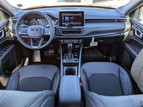 New 2026 Jeep Compass Latitude image 15