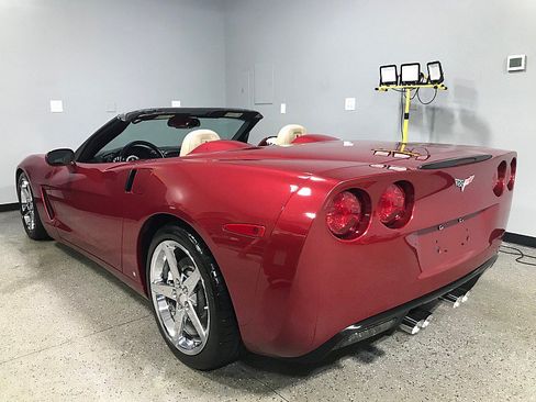 Used 2008 Chevrolet Corvette Convertible w/ Preferred Equipment Group RWD image 9