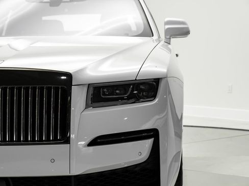Used 2022 Rolls-Royce Ghost Black Badge AWD/4WD image 45