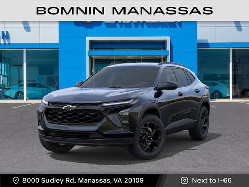 New 2026 Chevrolet Trax LT w/ Midnight Edition FWD image 7
