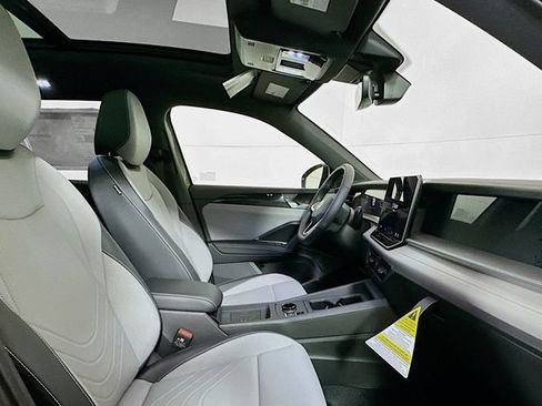 New 2026 Volkswagen Tiguan SE R-Line AWD/4WD image 22