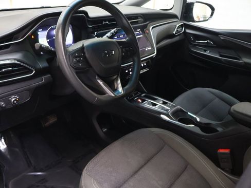 Used 2023 Chevrolet Bolt LT w/ Driver Confidence Package FWD image 16
