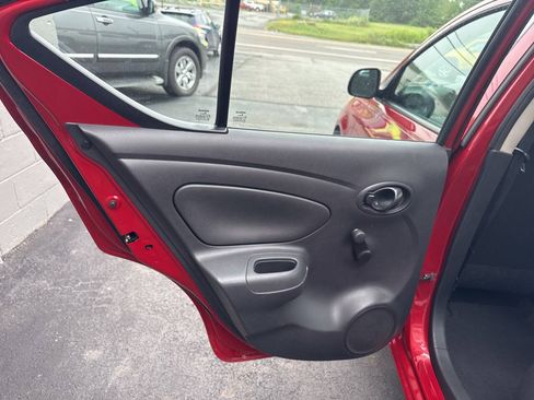 Used 2013 Nissan Versa S Plus FWD image 18