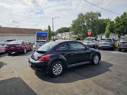 Used 2017 Volkswagen Beetle 1.8T S FWD image 12