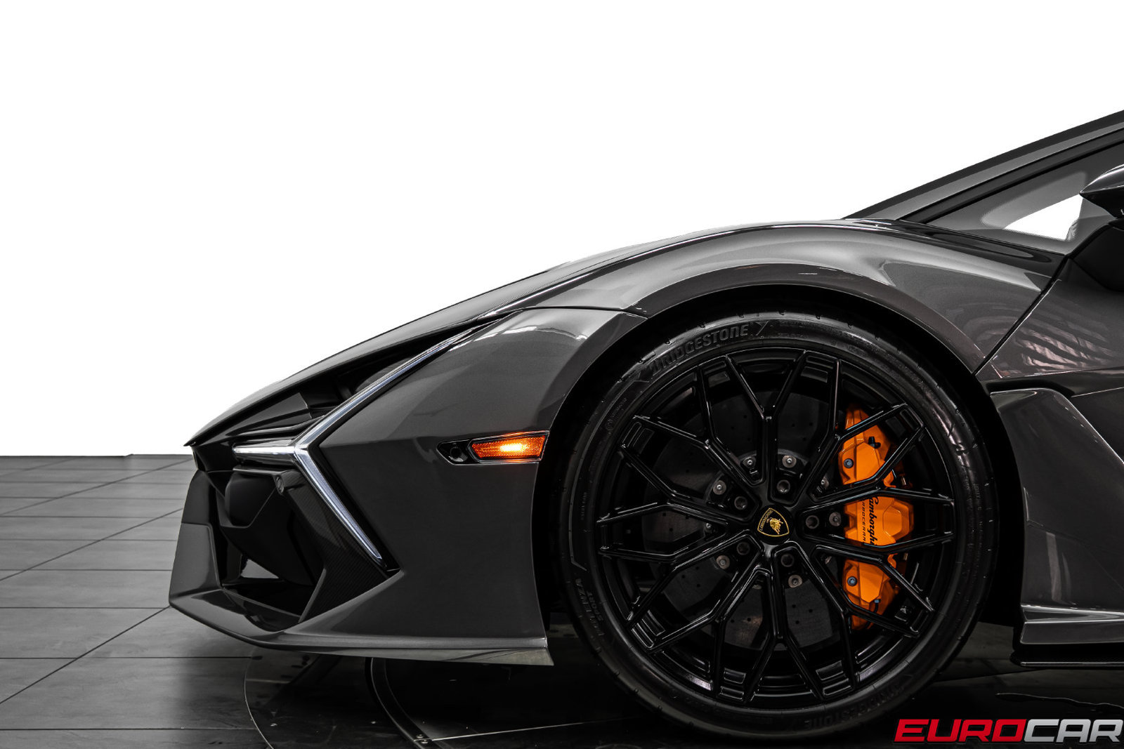 Used 2025 Lamborghini Revuelto AWD/4WD image 18