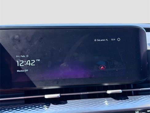 Used 2024 Kia Carnival SX Prestige image 33