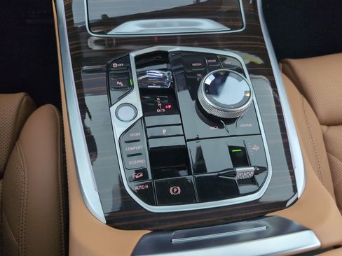 New 2026 BMW X7 xDrive40i w/ Executive Package image 15