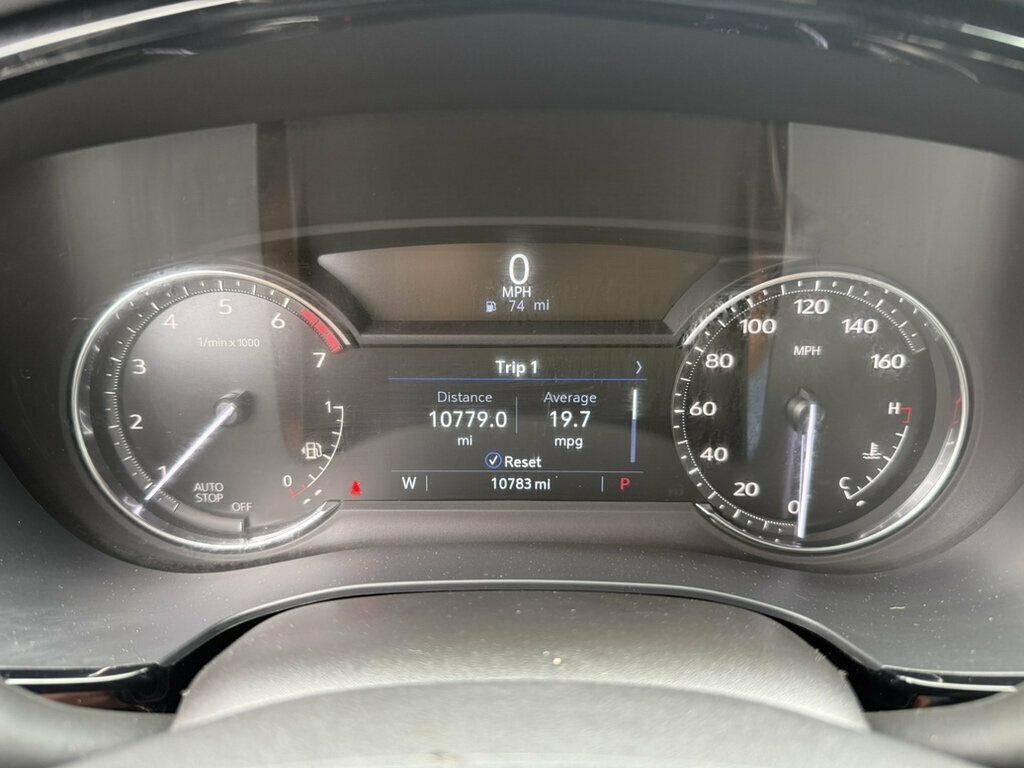 Used 2024 Cadillac XT6 Luxury FWD image 4
