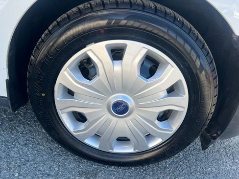 Used 2020 Ford Transit Connect XL image 12