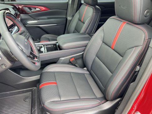 Certified 2026 Chevrolet Traverse RS FWD image 5