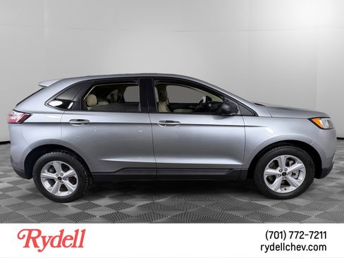 Used 2024 Ford Edge SE image 6