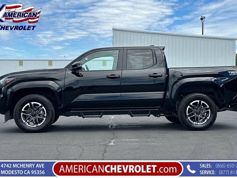 Used 2024 Toyota Tacoma TRD Sport w/ TRD Sport Upgrade Package AWD/4WD image 7