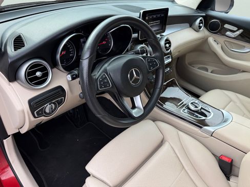 Used 2018 Mercedes-Benz GLC 300 4MATIC image 13